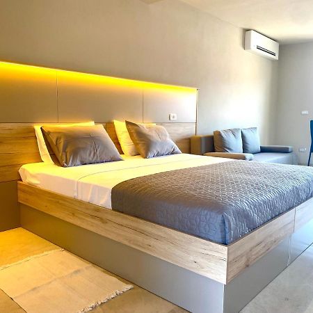 Rooms And Apartments Lisjak Koper Exterior foto
