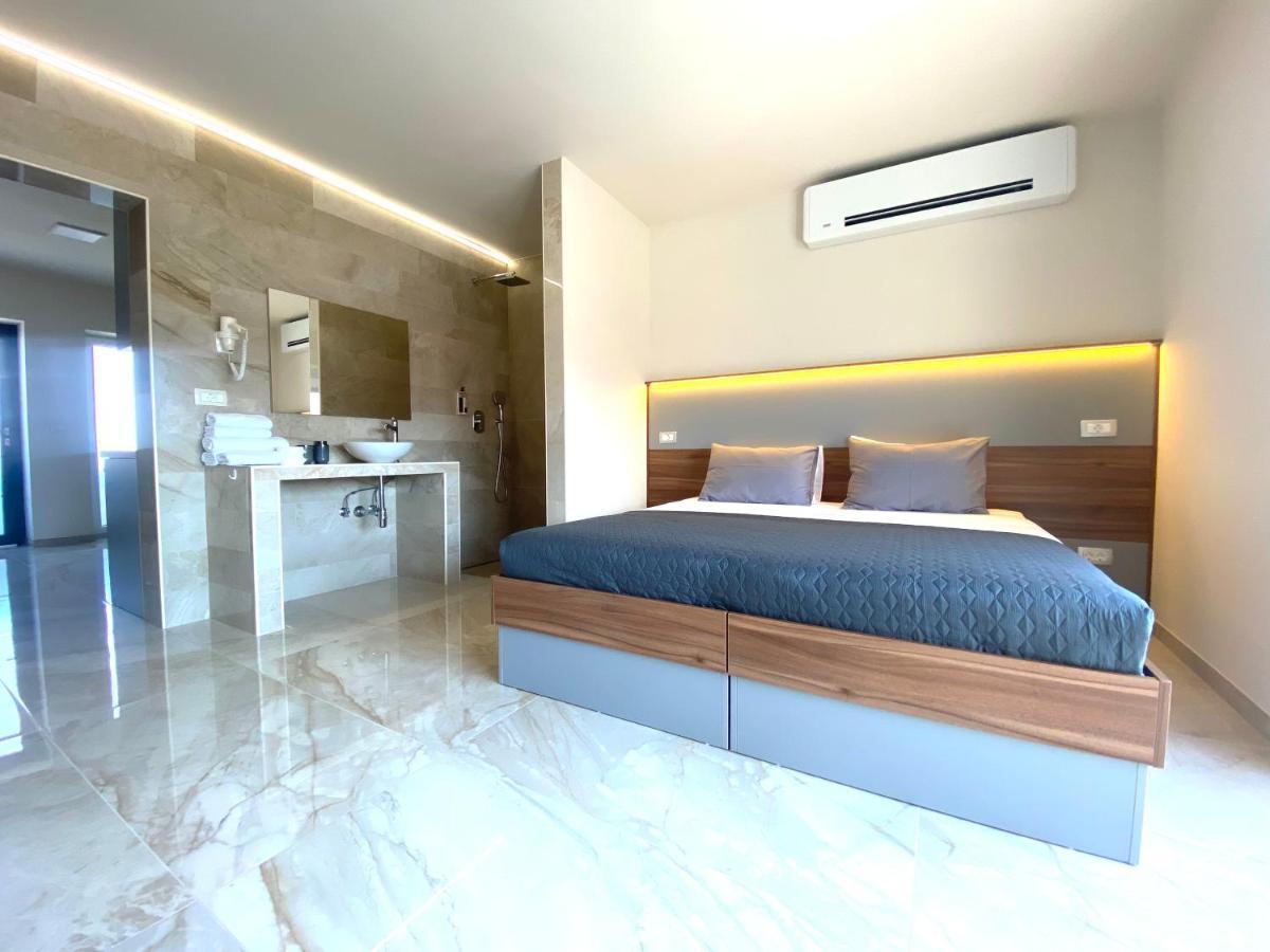 Rooms And Apartments Lisjak Koper Exterior foto